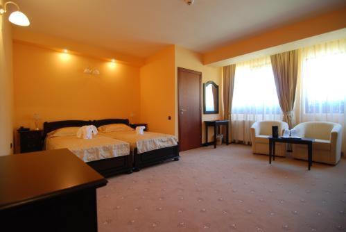 Grand Hotel Perla Ciucasului Tărlungeni Exteriér fotografie