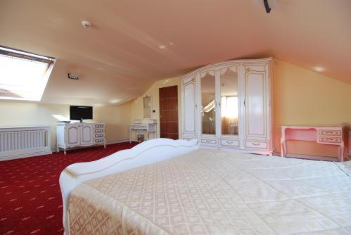 Grand Hotel Perla Ciucasului Tărlungeni Exteriér fotografie